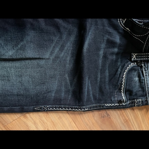 Jeans - Picture 2 of 11